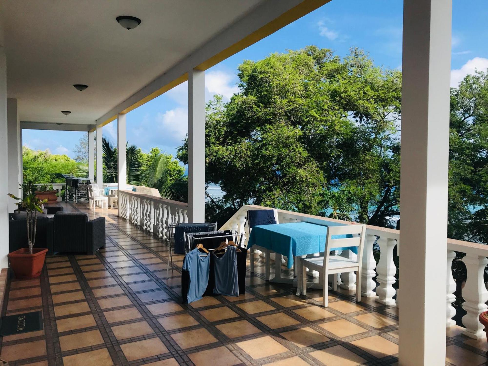 Des Flots Maison d'hôtes La Digue (Ile de)